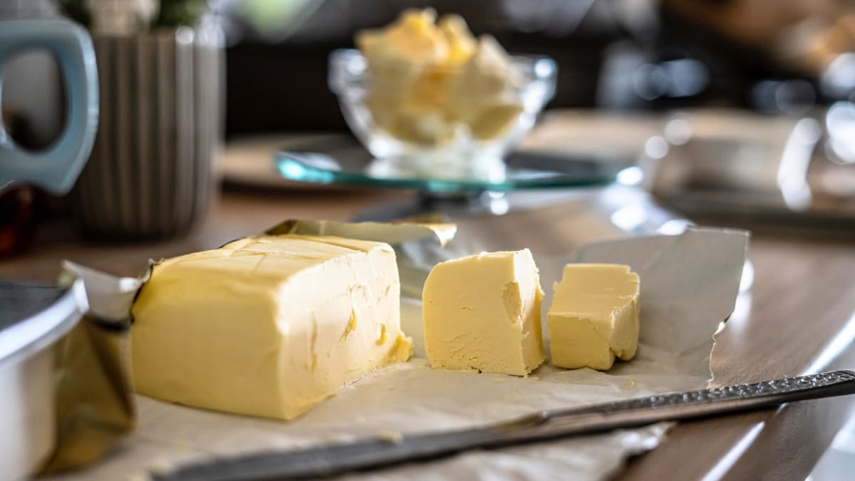 4 zajímavé tipy, jak co nejsnadněji povolit máslo