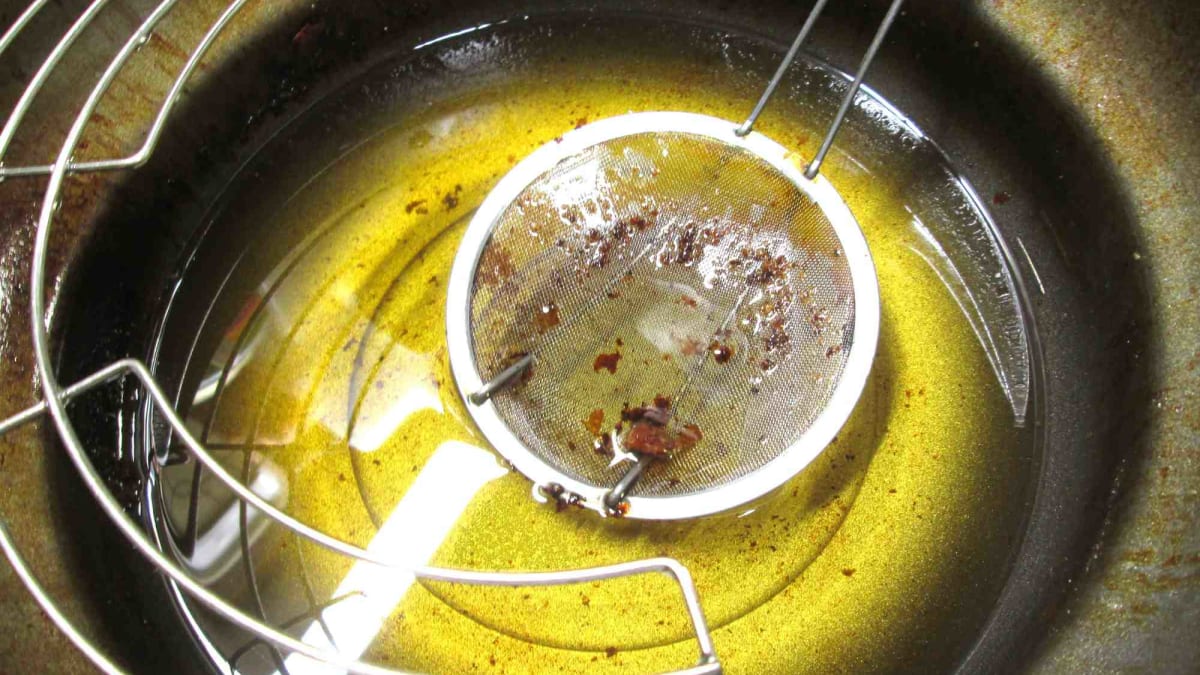 Olej na smažení lze použít několikrát
