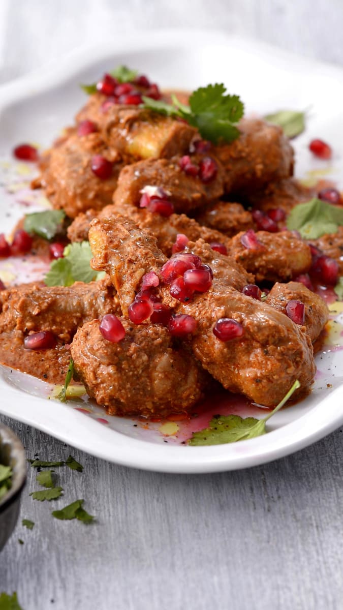 Fesenjoon – dušené kuře v ořechové omáčce po perském způsobu