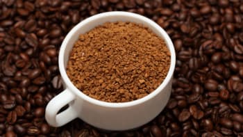 7 neobvyklých způsobů, jak použít instantní kávu při vaření