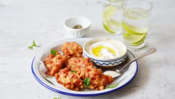 Tomato keftedes – řecké rajčatové placičky