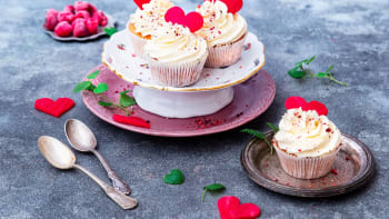 Zamilované valentýnské cupcakes s krémem z bílé čokolády