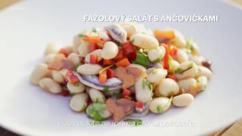 Fazolový salát s ančovičkami