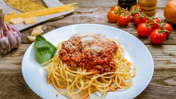Milánské špagety s mletým masem: Rychlá večeře za pár kaček