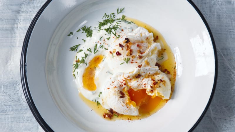 Çilbir – turecká vejce
