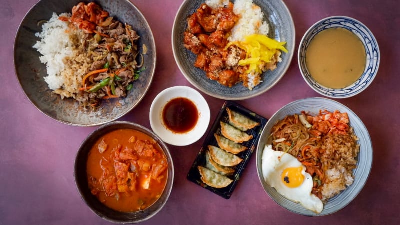 Pražská restaurace Mamy Korean vás potěší jídlem jako od korejské mámy