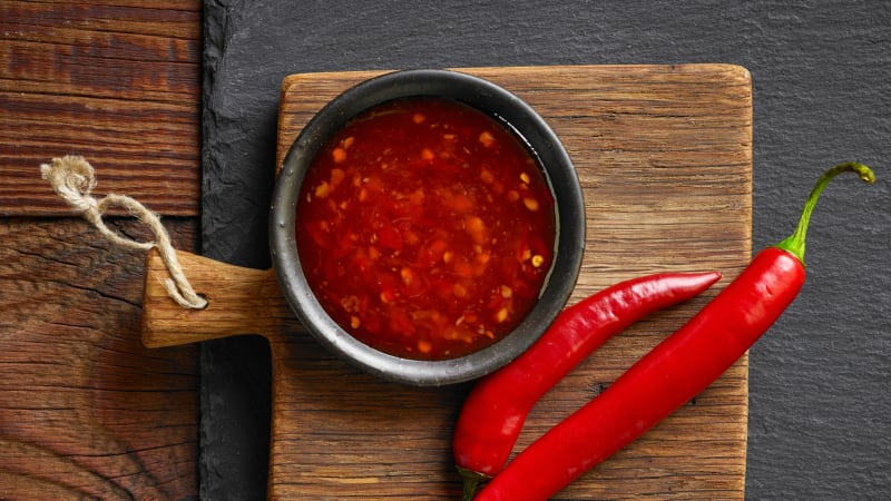 Domácí sladká chilli omáčka – jednoduchý recept pro milovníky ostrých chutí