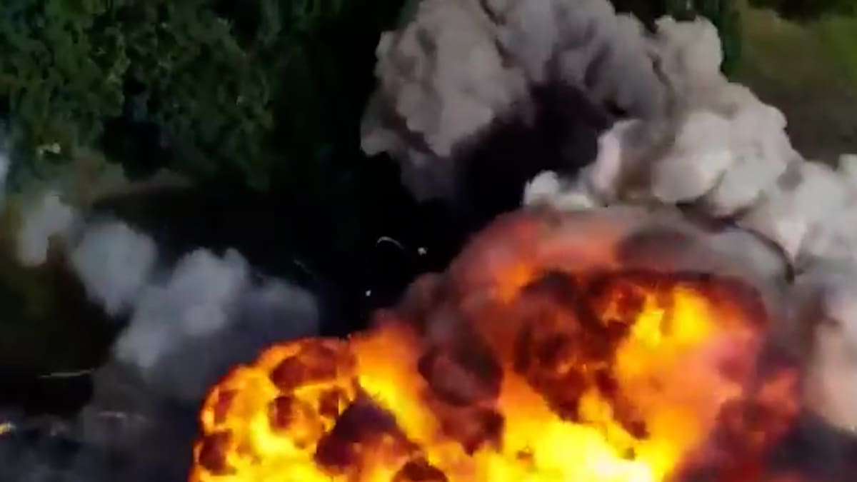 Ukrajinská armáda zničila nový ruský tank T-90.