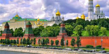Kreml měl podplácet politiky, aby velebili Rusko. Mezi podezřelými je i český europoslanec