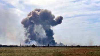 Krymem otřásly exploze. Podle ruských úřadů útočily drony, cílem byly střely Kalibr