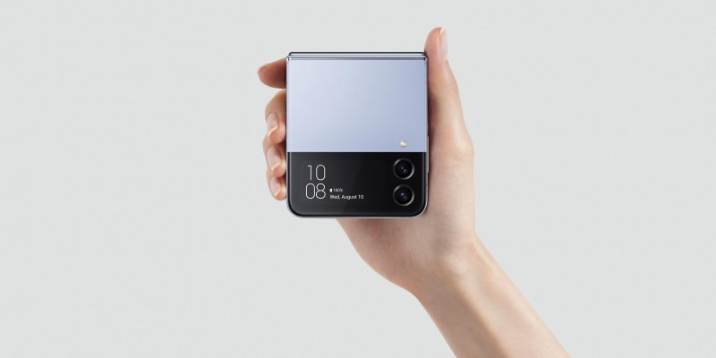 Mobil s ohebným displejem Samsung Galaxy Z Flip4