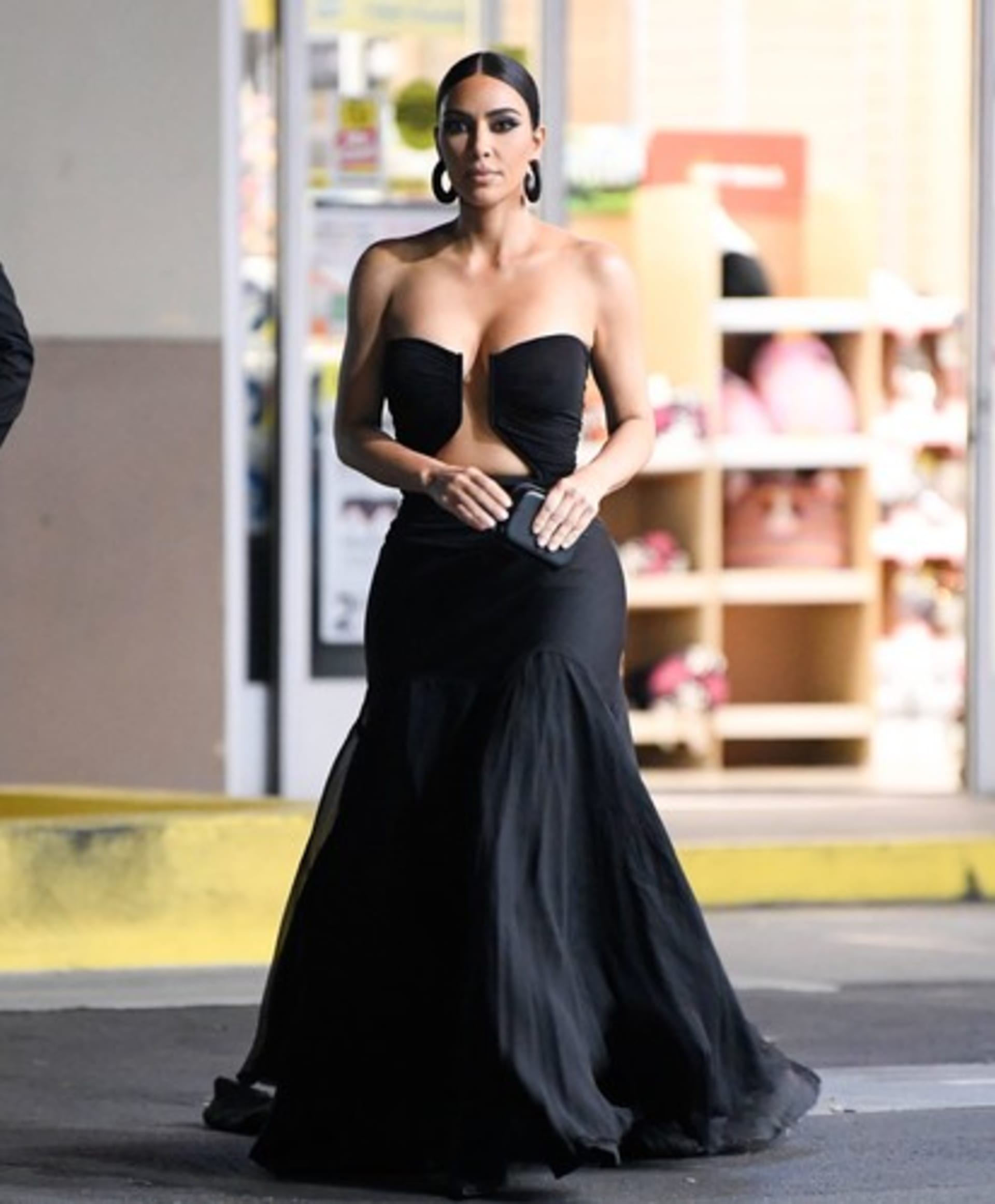 Kim Kardashian patří mezi nejvlivnější internetové a televizní osobnosti.
