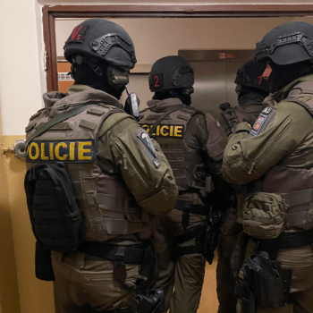 Policie zasahovala ve čtvrtek večer u případu střelby v Plzni