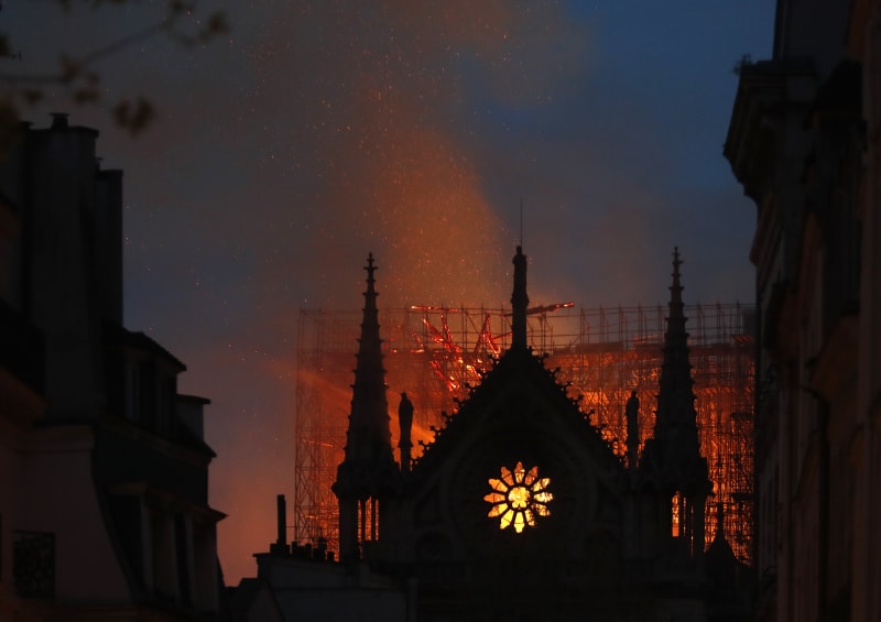 Ohnivá zkáza Notre-Dame