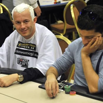 Pokerový hráč Dag Palovič (vlevo)