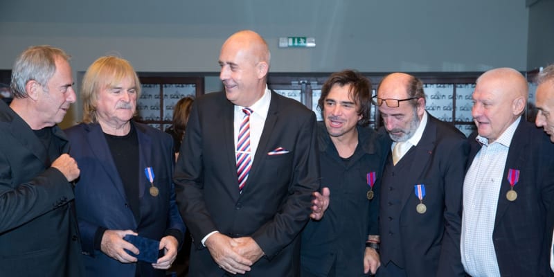 Petr Salava, Sagvan Tofi, Jan Rosák a Karel Vágner na oslavách 45. narozenin klubu Amfora v roce 2019.