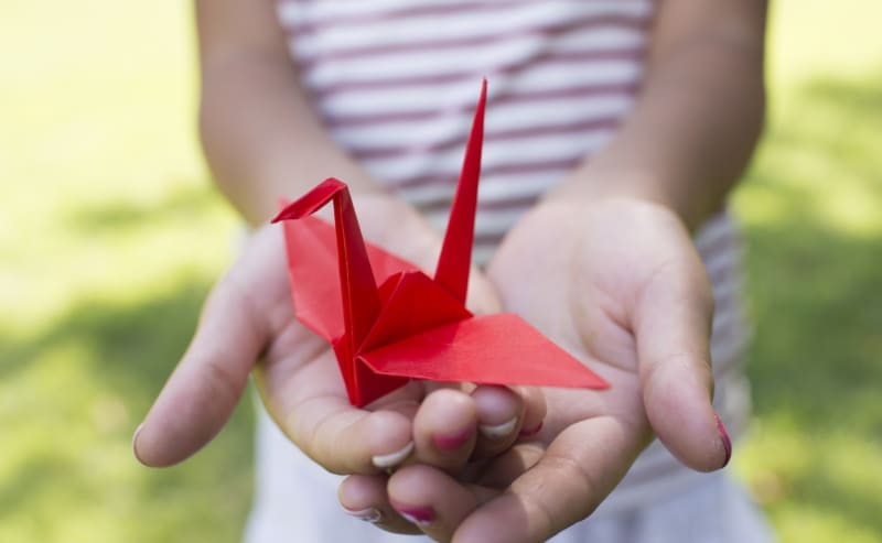 Origami jeřáb pro štěstí