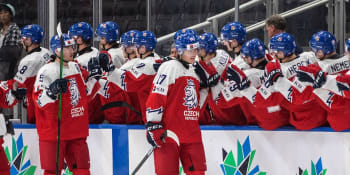Zázrak se nekonal: Hokejová dvacítka prohrála v semifinále, o bronz se utká se Švédy