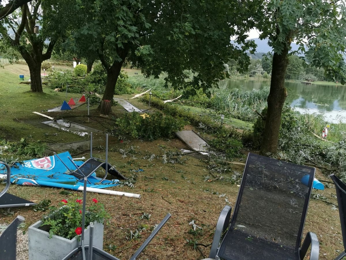 Bouře v Rakousku si vyžádaly oběti na lidských životech.