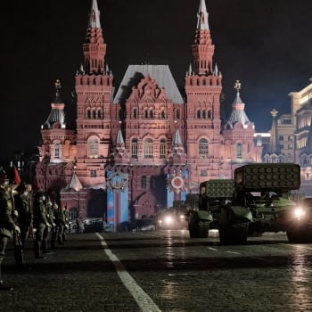 Vojenská přehlídka ke Dni vítězství v Moskvě (Ilustrační obrázek)