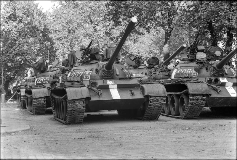 Invaze se účastnilo kolem 4600 tanků