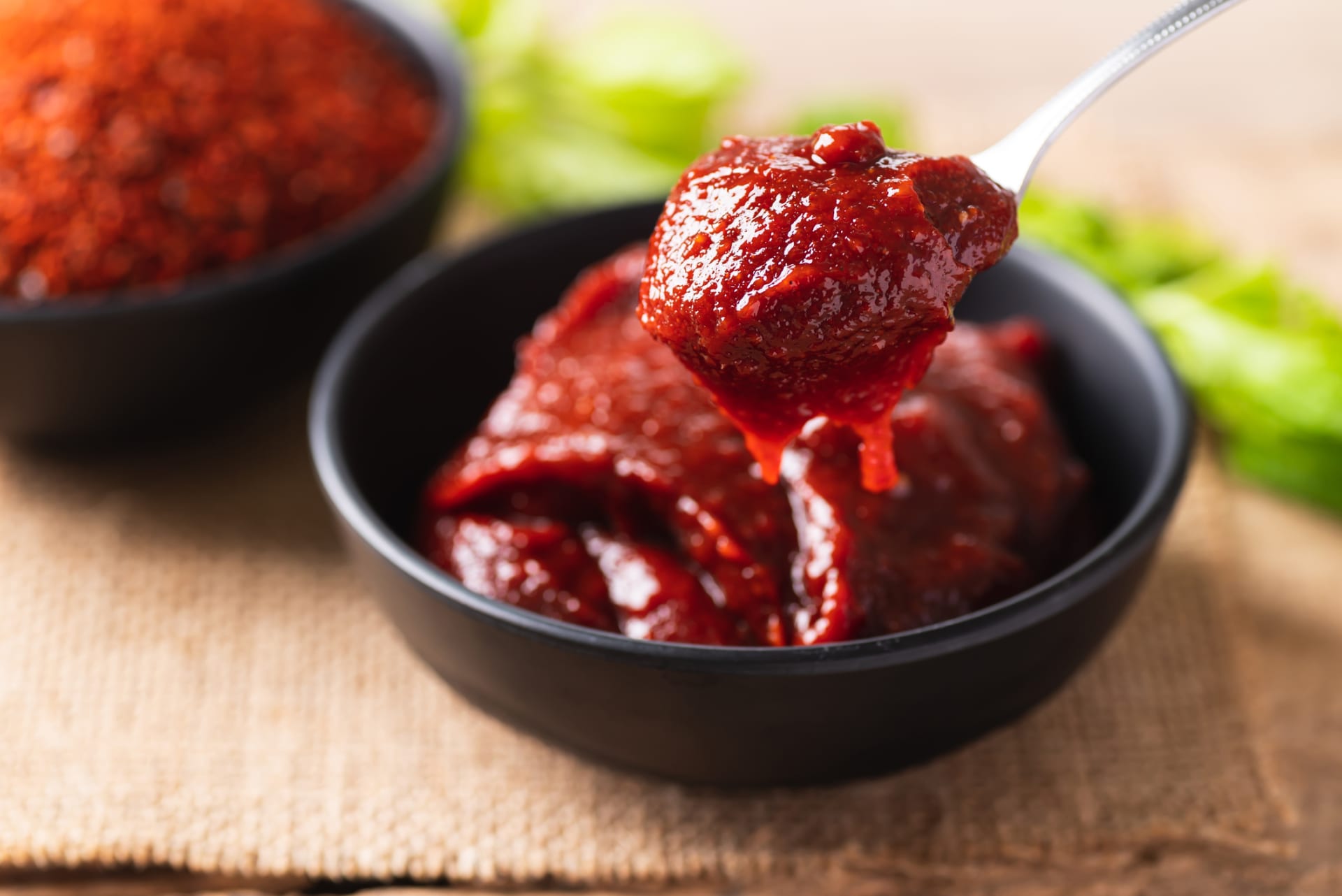 Gochujang – korejská fermentovaná chilli pasta je geniální ingredience, která si podmaňuje svět