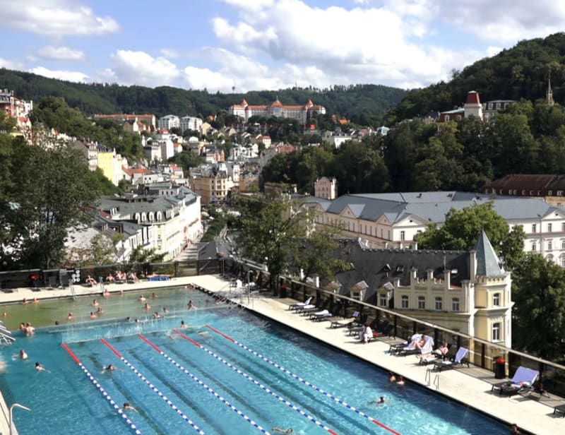 Bazén v hotelu Thermal v Karlových Varech