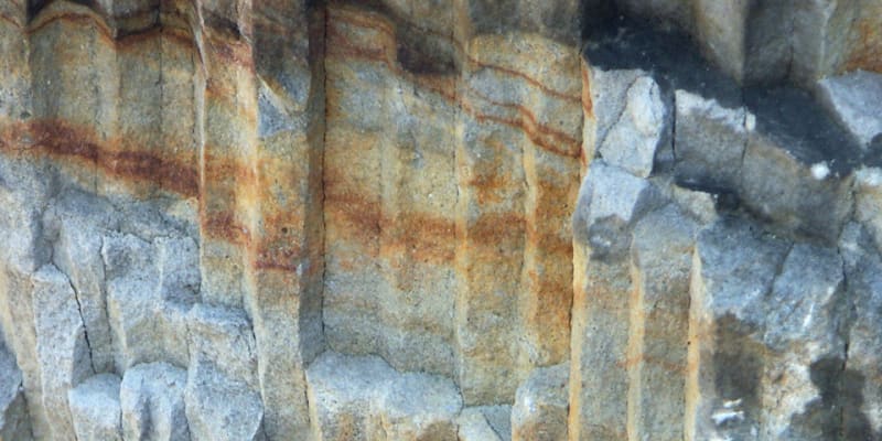 Pískovcové sloupečky, Dutý kámen v Kunratickém Švýcarsku