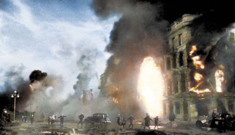 Nálet Luftwaffe zastihl obyvatele Stalingradu v ulicích nepřipravené