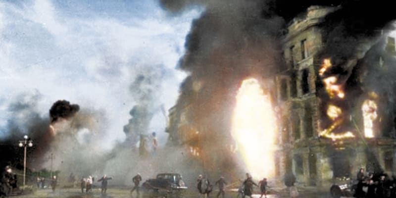 Nálet Luftwaffe zastihl obyvatele Stalingradu v ulicích nepřipravené
