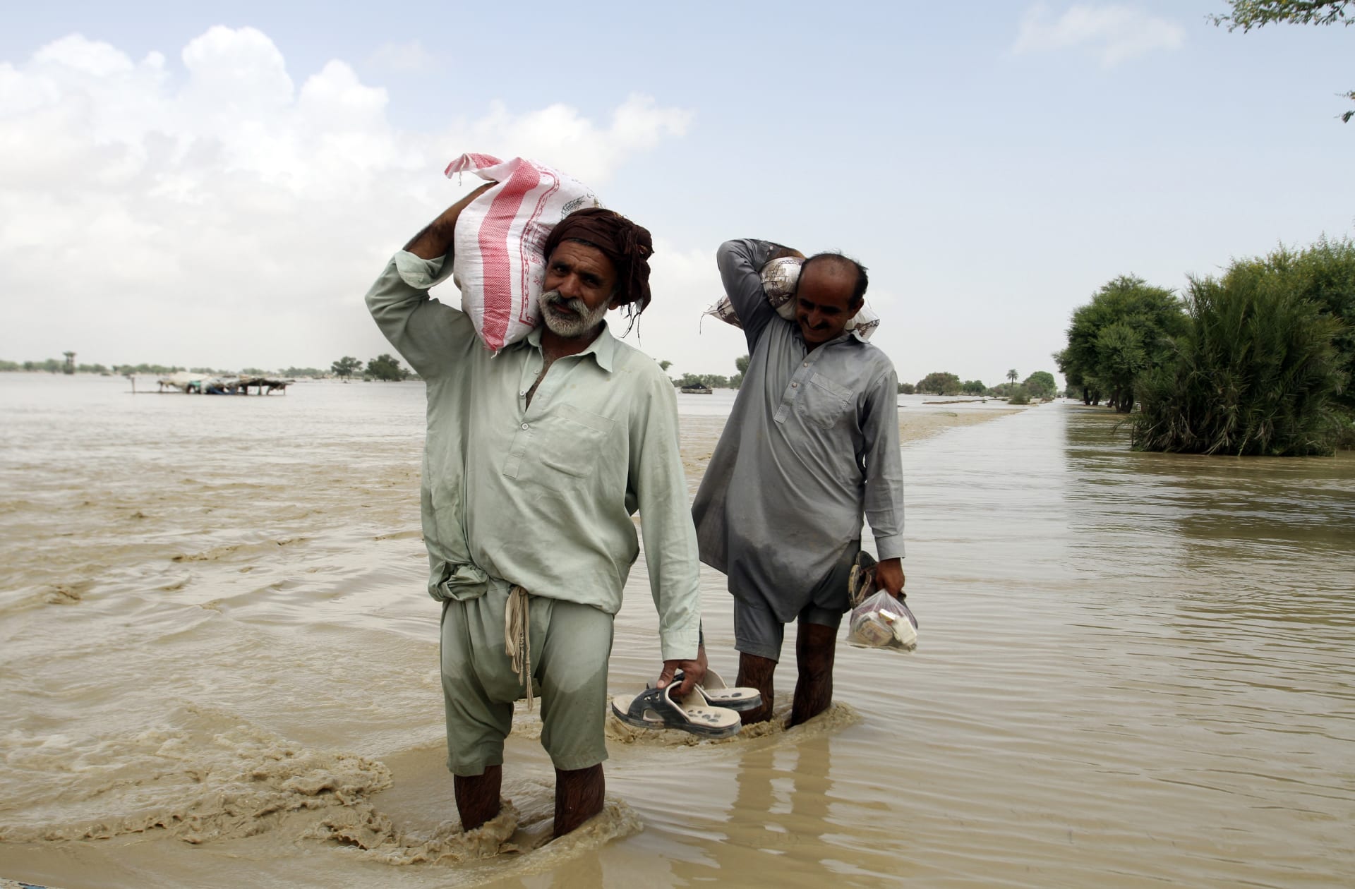 Období monzunových dešťů, které v Pákistánu začalo v červnu, letos přineslo neobvykle silné srážky. 