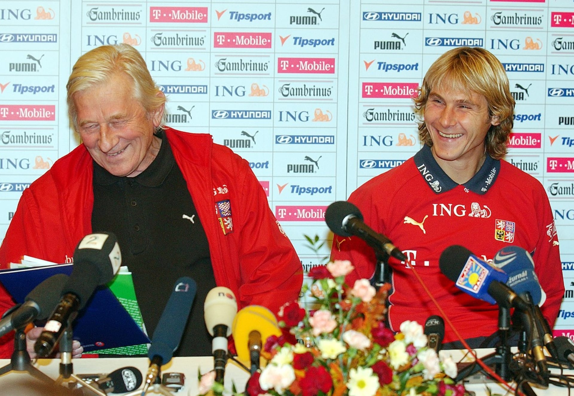 Pavel Nedvěd je spolu s trenérem Karlem Brücknerem hlavním symbolem úspěšné a atraktivní éry české reprezentace.