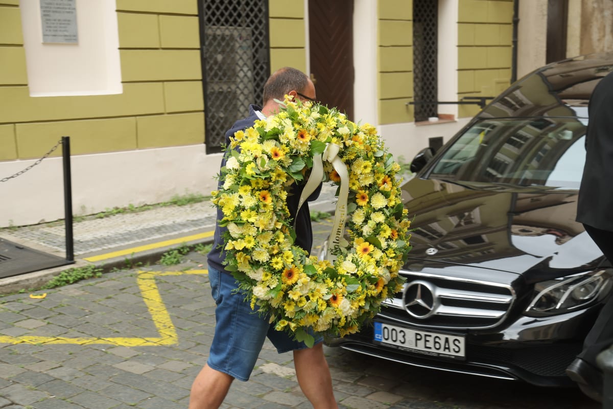 Pohřeb Hany Zagorové byl smutný. 