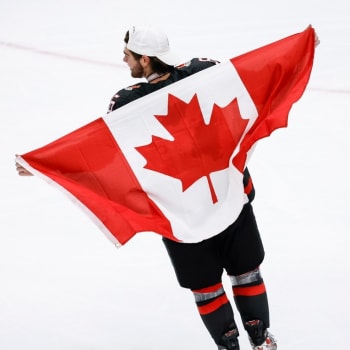 Kanadský hokej je sice skrze úspěchy na ledě nahoře, ovšem nyní mu značně ubližují skandály z minulosti, které vyplouvají na povrch. (Ilustrační fotografie)
