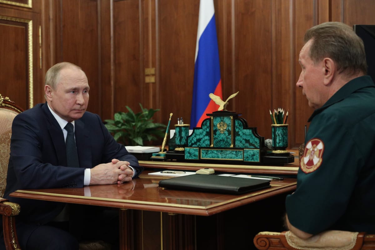 Ruský prezident Vladimir Putin se sešel s ředitelem ruské Národní gardy Viktorem Zolotovem. 