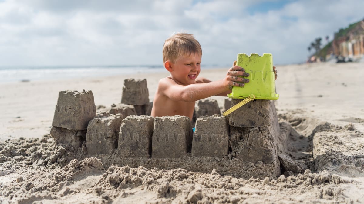 Na chlapce v Chile se zřítil hrad z písku. Ten tragickou nehodu nepřežil. (Ilustrační foto)