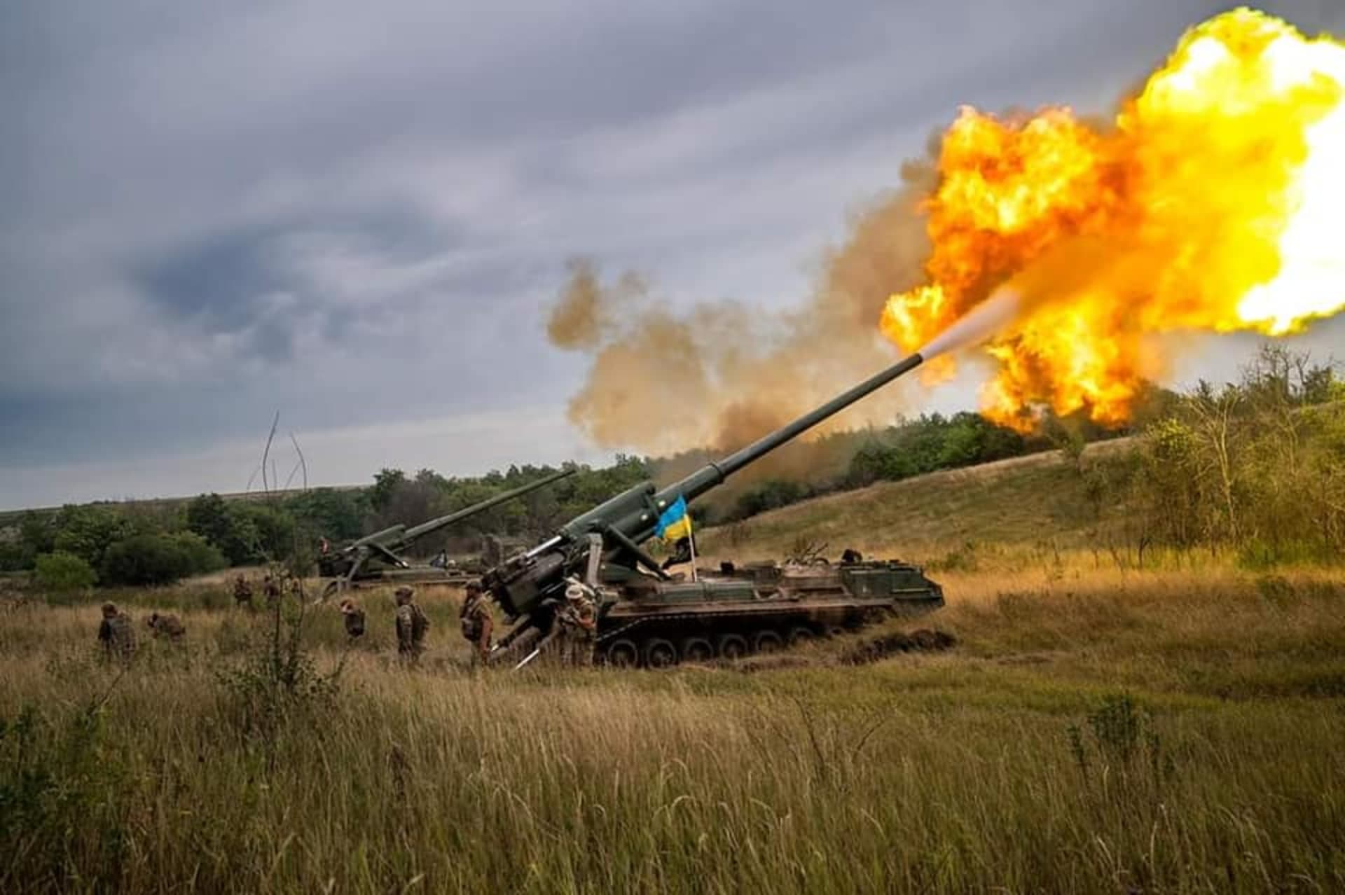 Ukrajinci ostřelují ruské pozice. (1. září 2022)