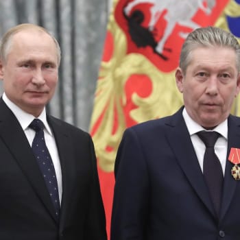 Předseda Lukoilu Ravil Maganov s Vladimirem Putinem (2019) (Ilustrační obrázek)