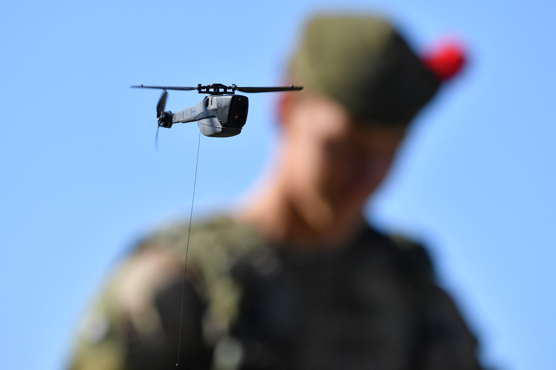 Miniaturní dron Black Hornet