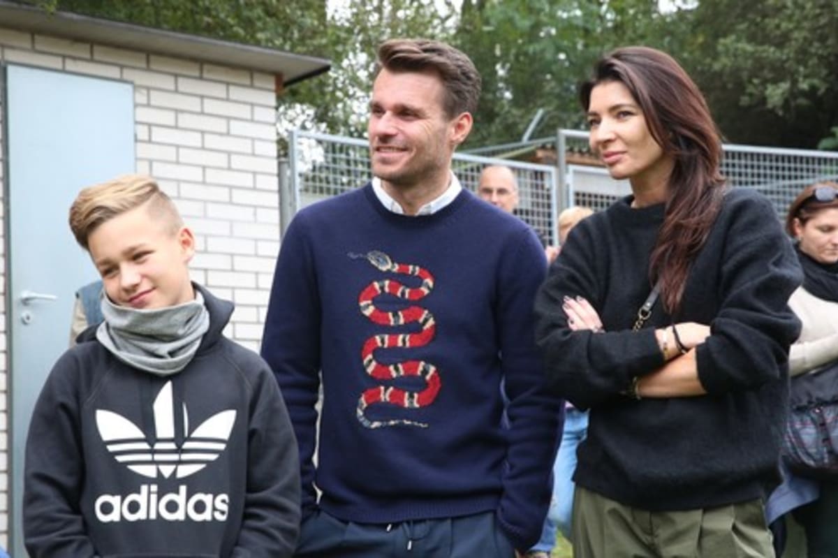Leoš Mareš, jeho dva synové Jakub a Matěj a tehdy ještě přítelkyně Monika Koblížková (2017).