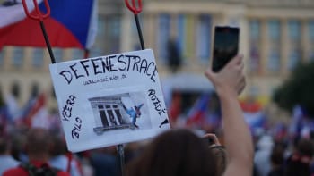 ON-LINE: „Nenásilná revoluce“. Tisíce lidí v Česku budou opět demonstrovat proti vládě