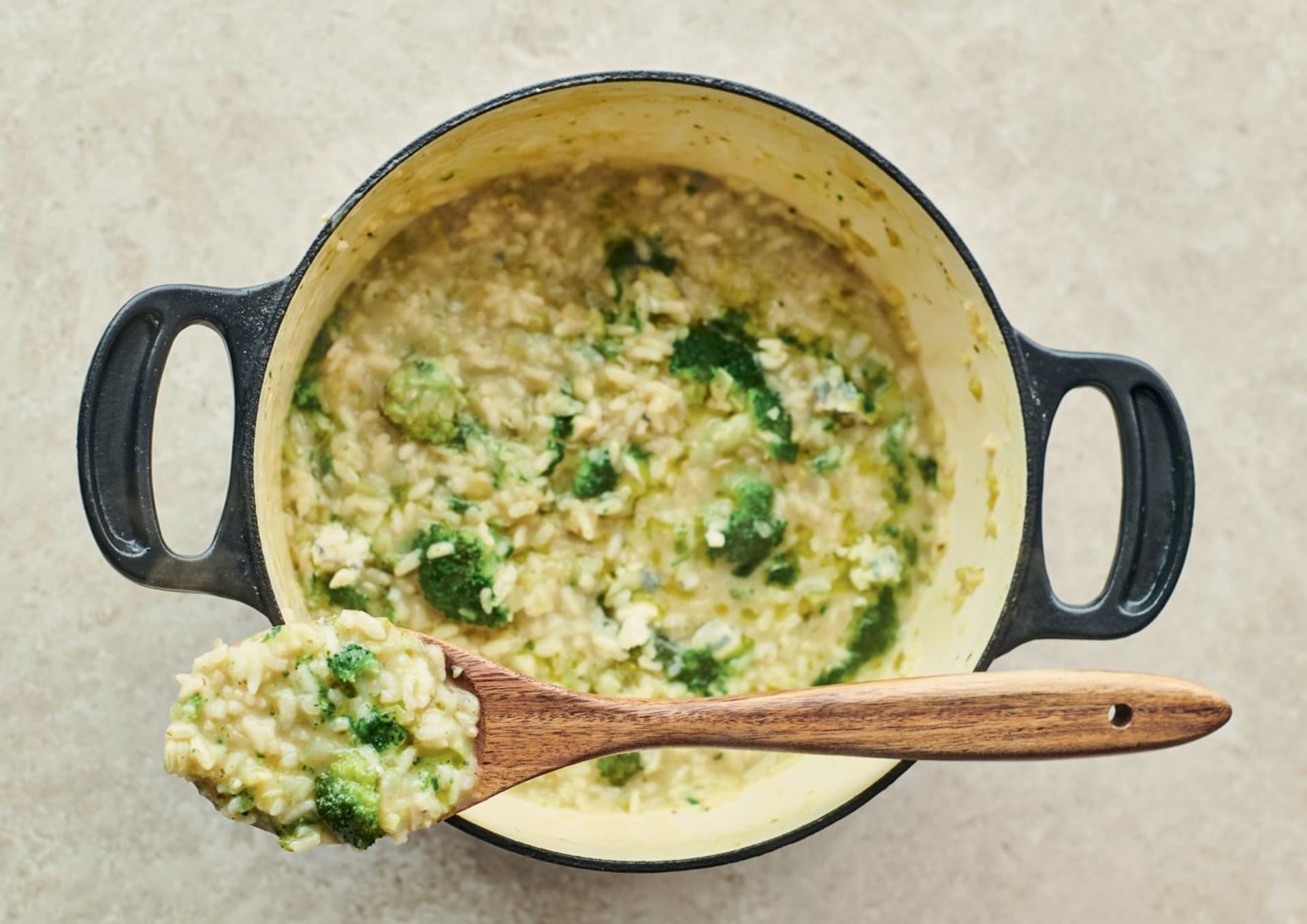 Krémové brokolicové rizoto s gorgonzolou podle Jamieho Olivera