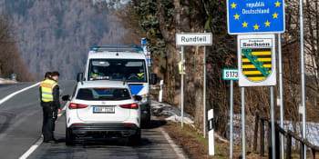 Německo jde do boje s převaděči na hranicích s Českem. Zesílené kontroly zhodnotil i Rakušan