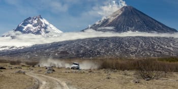 Drsná smrt na obávané ruské sopce. Zemřelo osm horolezců, další čekají na záchranu