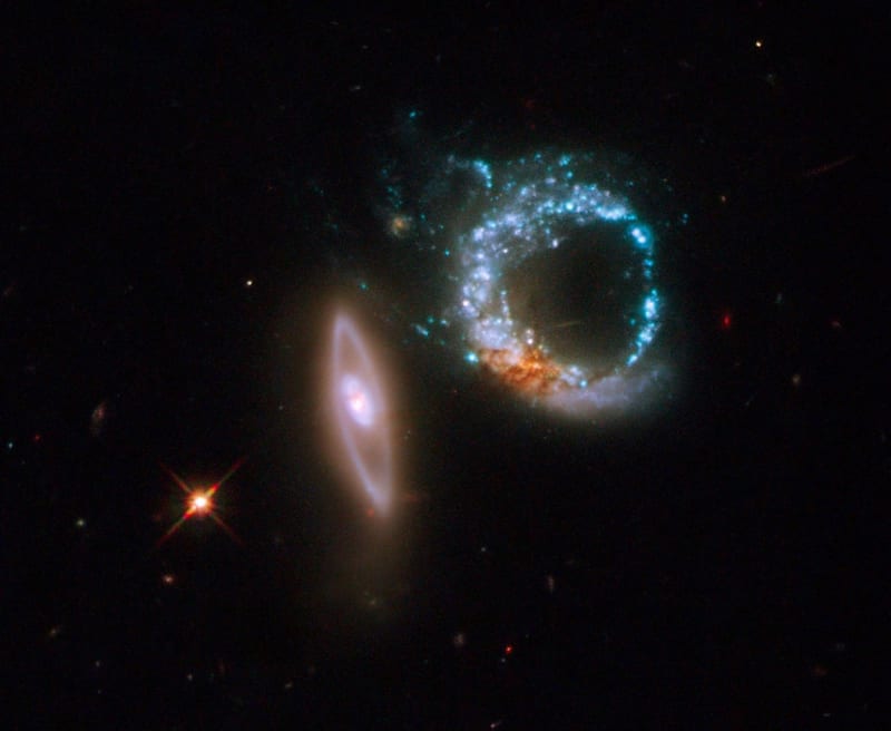 Galaxie drží pohromadě neznámá síla