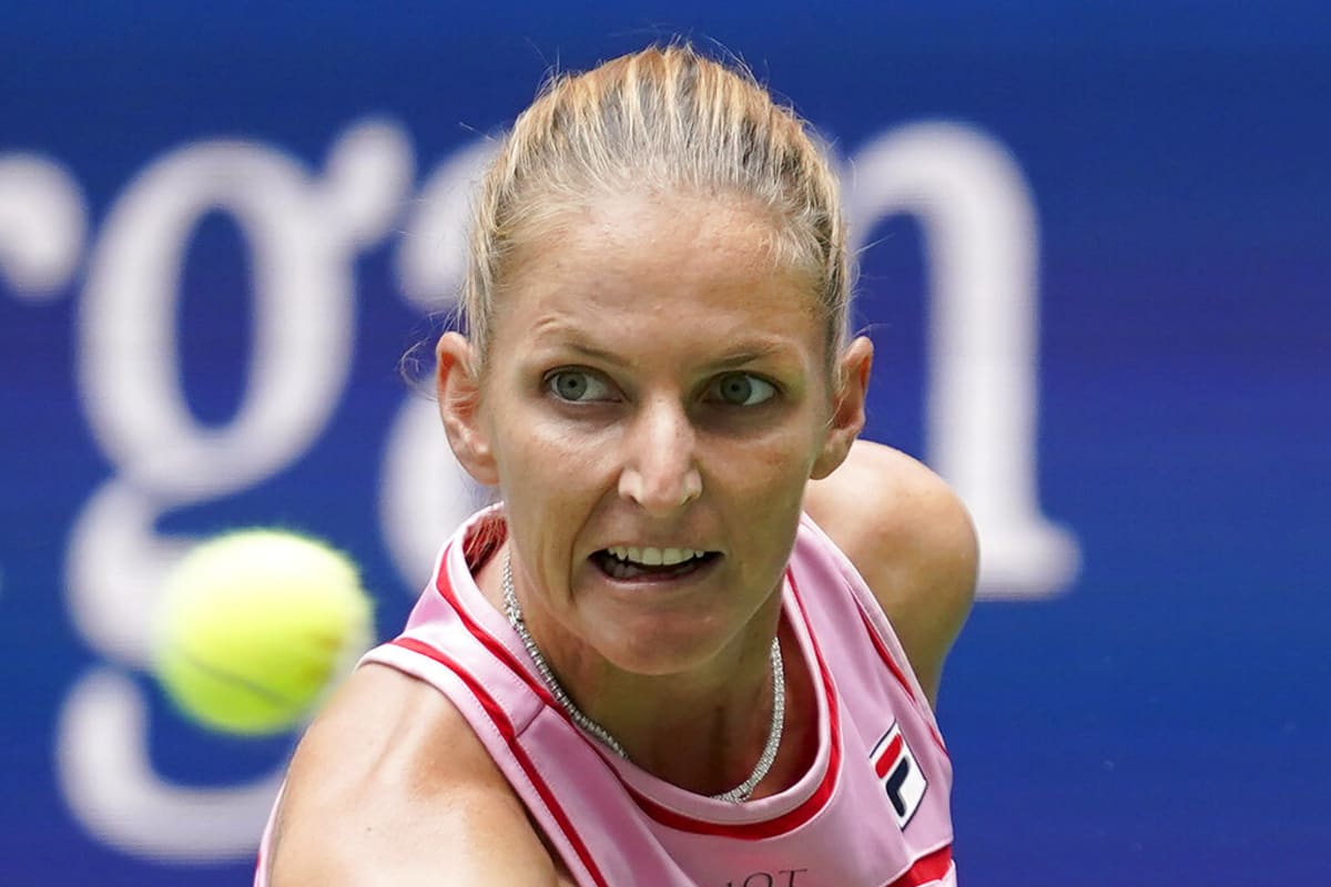 Karolína Plíšková v zápase proti Aryně Sabalenkové na US Open.
