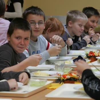 Děti a školní obědy, ilustrační snímek
