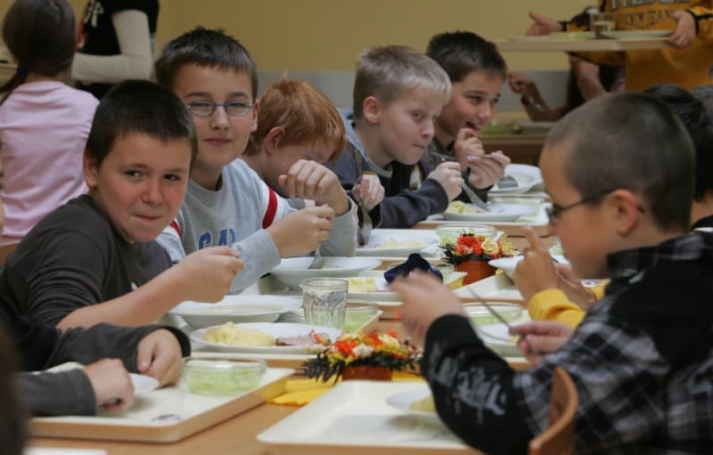 Děti a školní obědy, ilustrační snímek