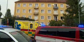 Smrtící požár v Kutné Hoře: V bytě se udusila žena, další evakuovali. Co tragédii způsobilo?