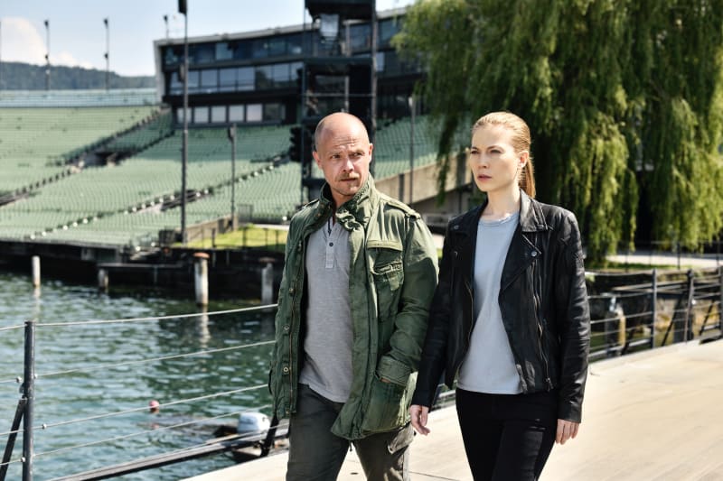 Německý kriminalista Micha Oberländer a jeho rakouská kolegyně Hannah Zeilerová vyšetřují brutální vraždy u Bodamského jezera.
